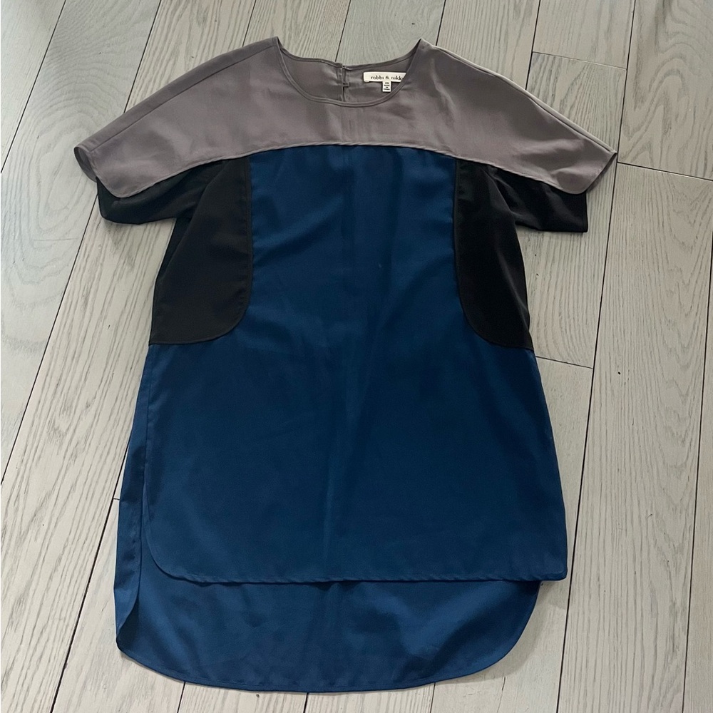 Robbi & Nikki Blue Colorblock Blouse
